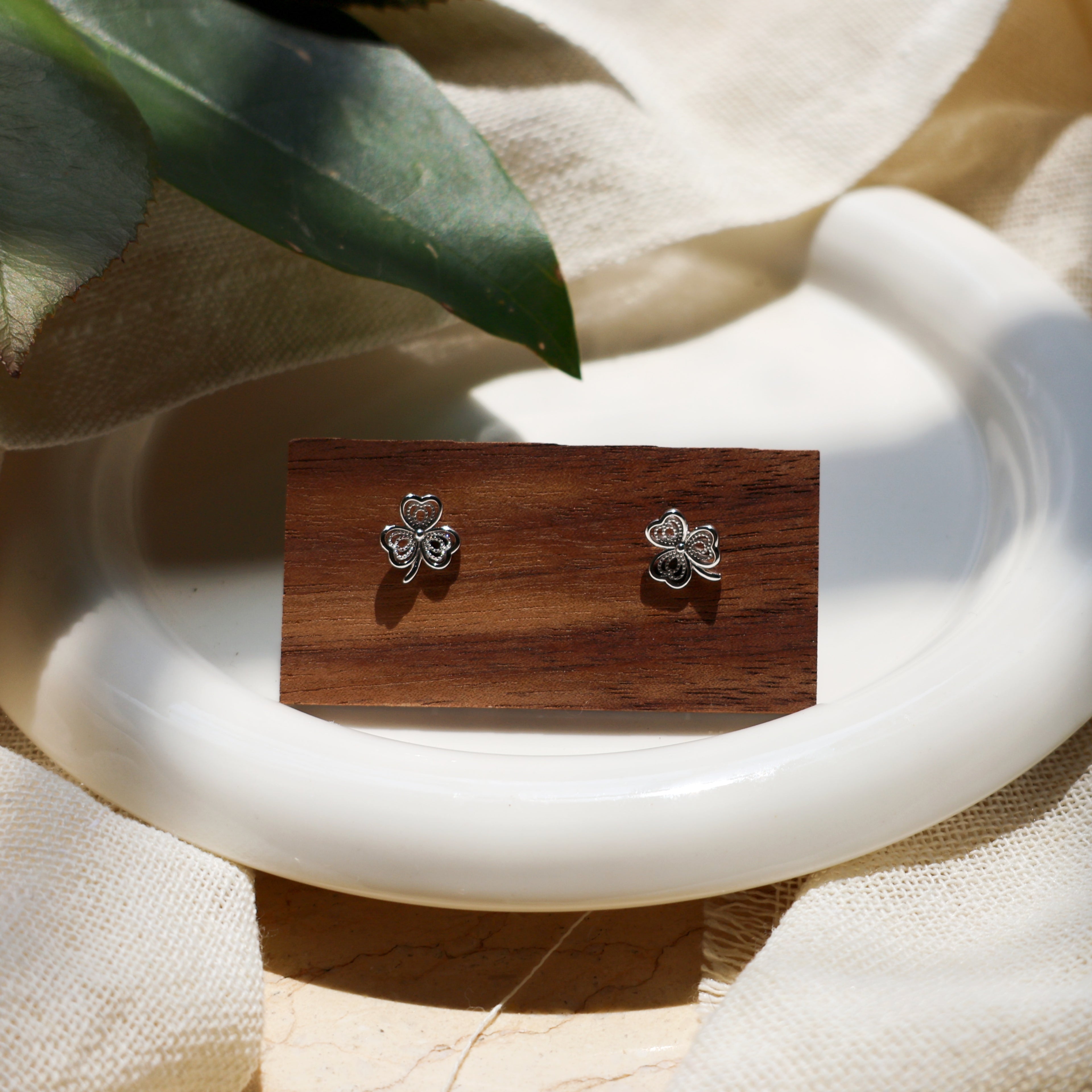 三つ葉のクローバー ピアス SV925シルバー