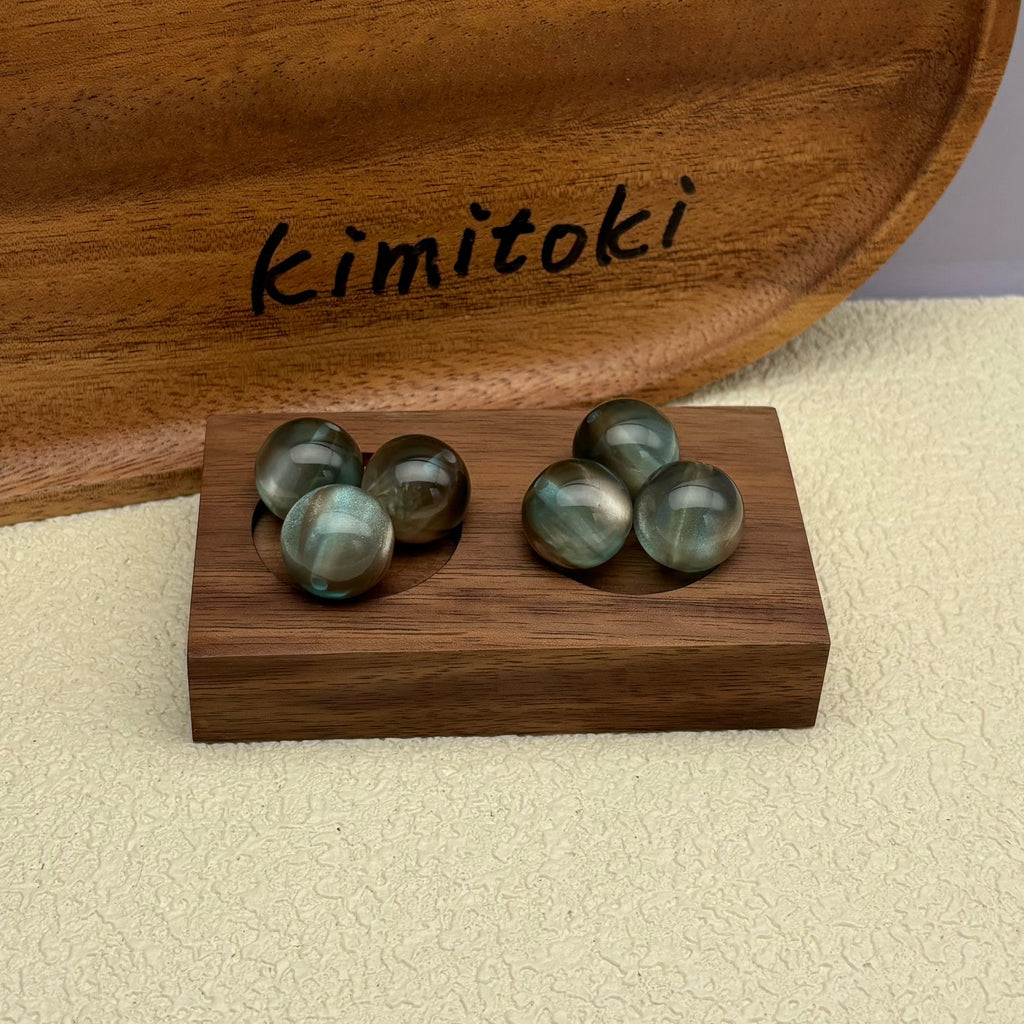 16mm | ダークゴールド x アイスブルーキャッツアイビーズ