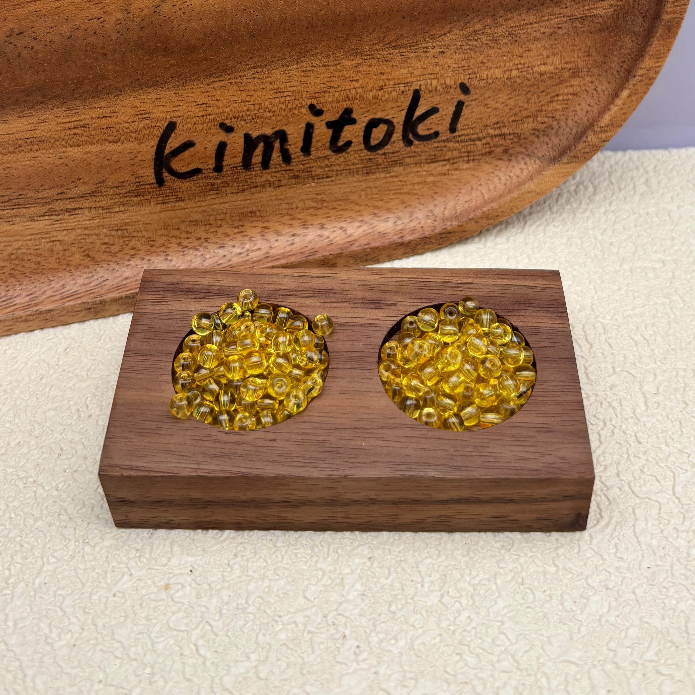 4mm | イエローグラスシードビーズ