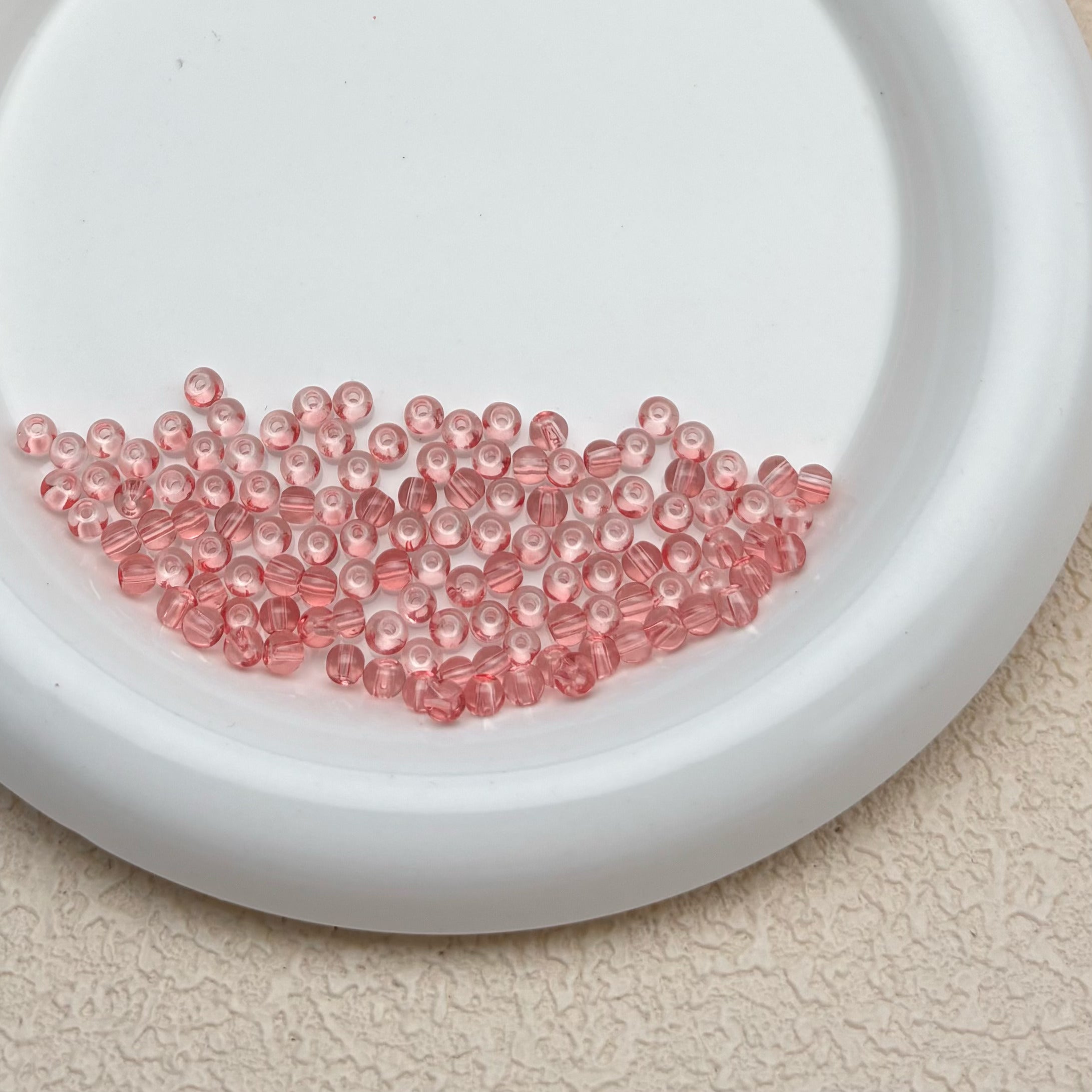 4mm | グレープフルーツピンクグラスシードビーズ