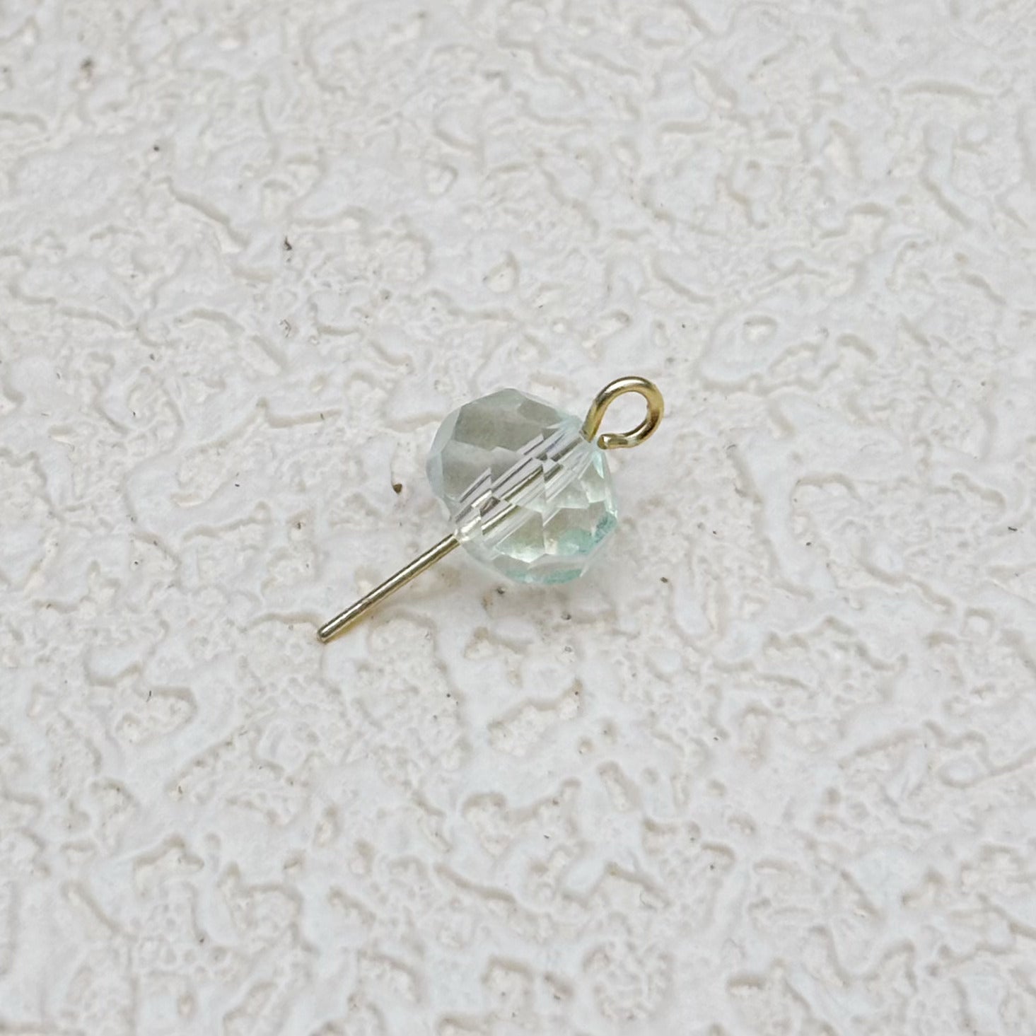 8mm | クリア x ミントグリーングラスビーズ（オーロラコート）