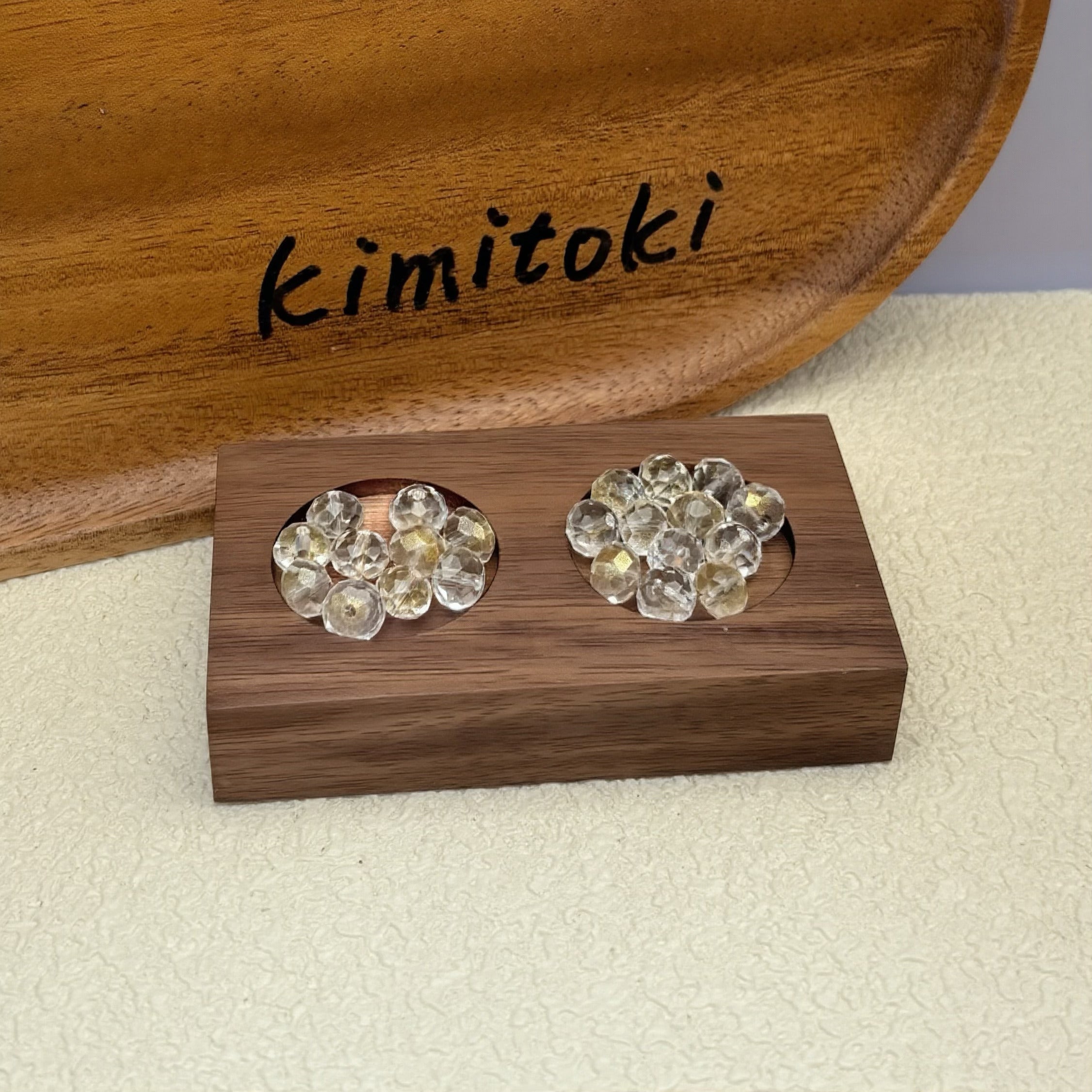 8mm | クリア x ゴールドラメグラスビーズ