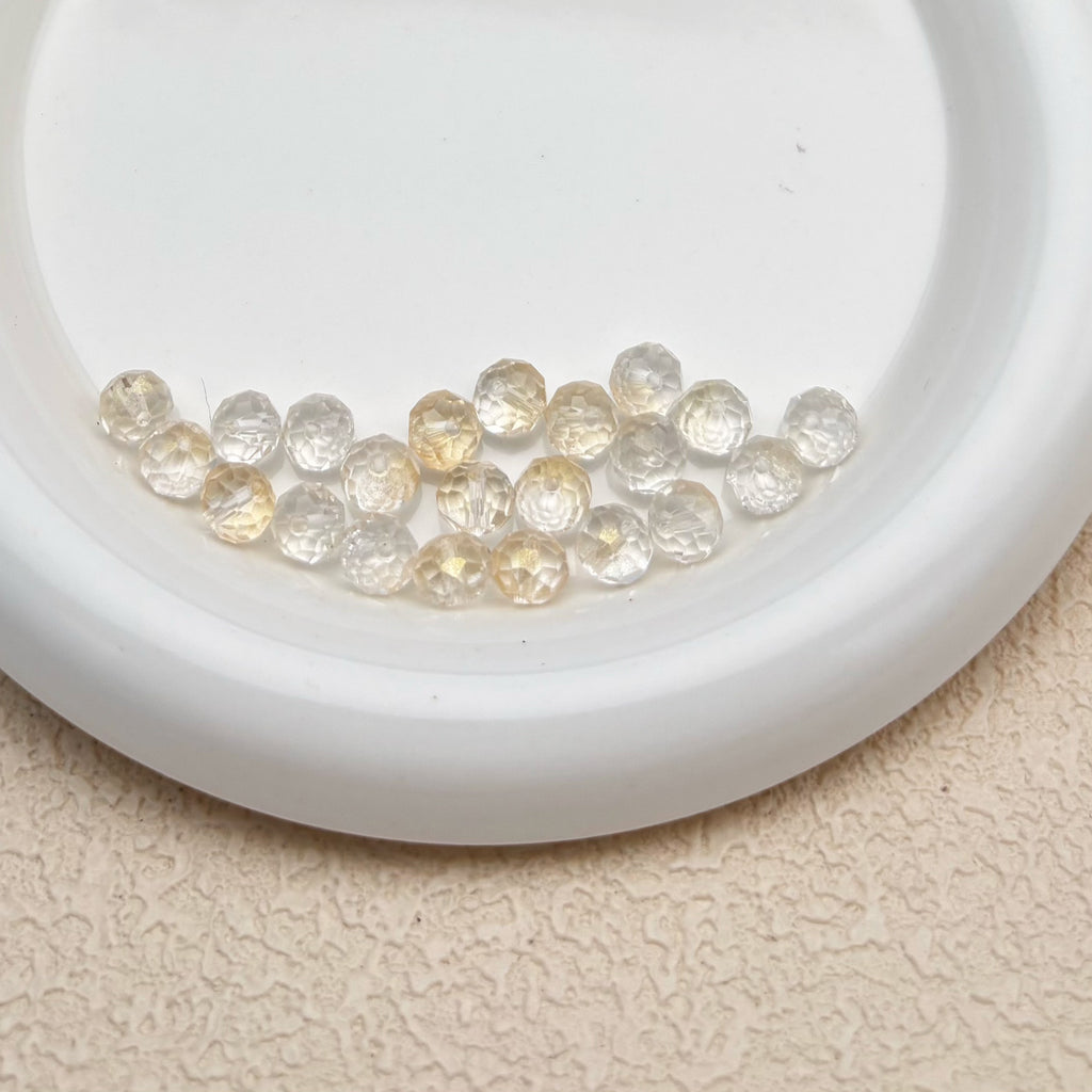 8mm | クリア x ゴールドラメグラスビーズ