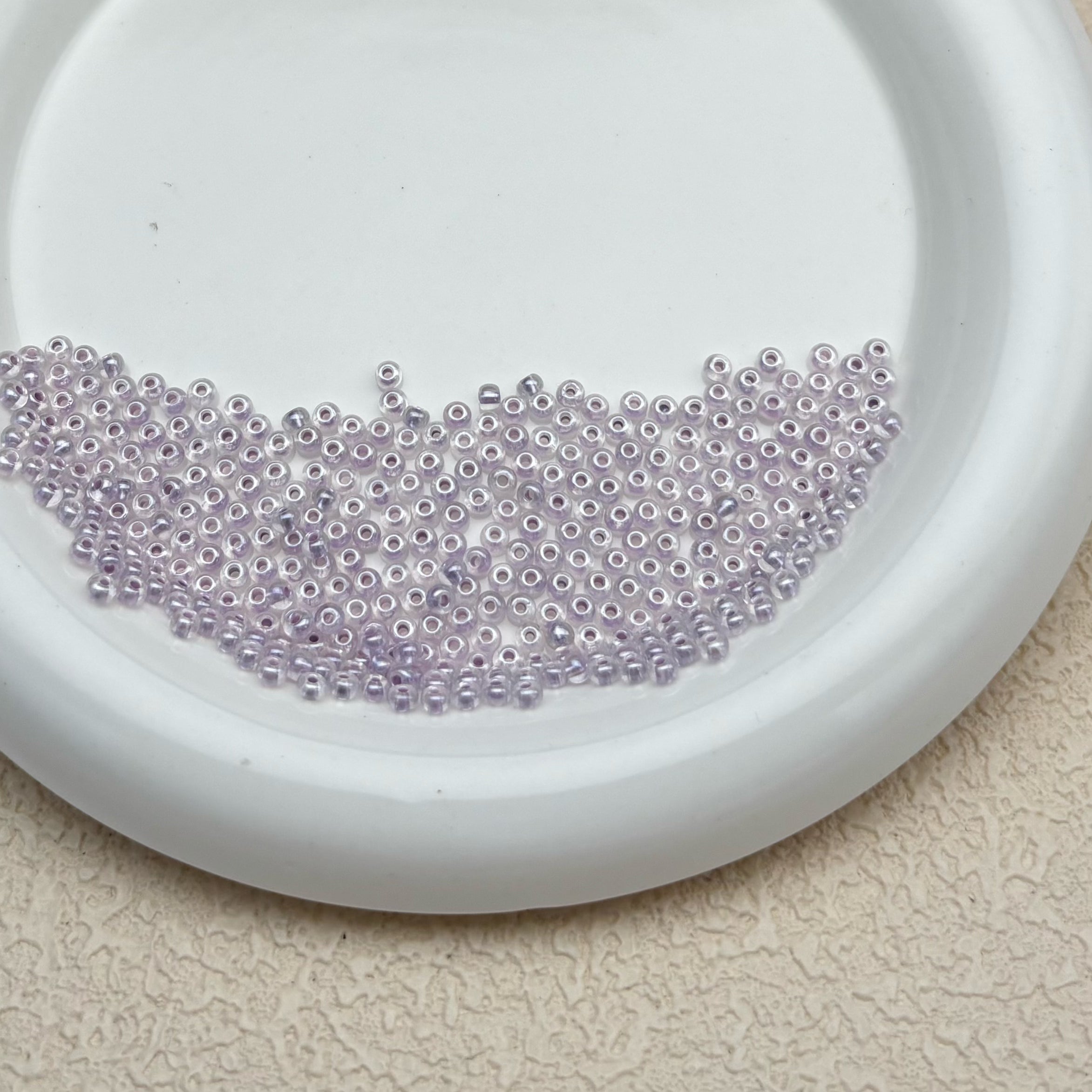 3mm | 淡パープル色シードビーズ