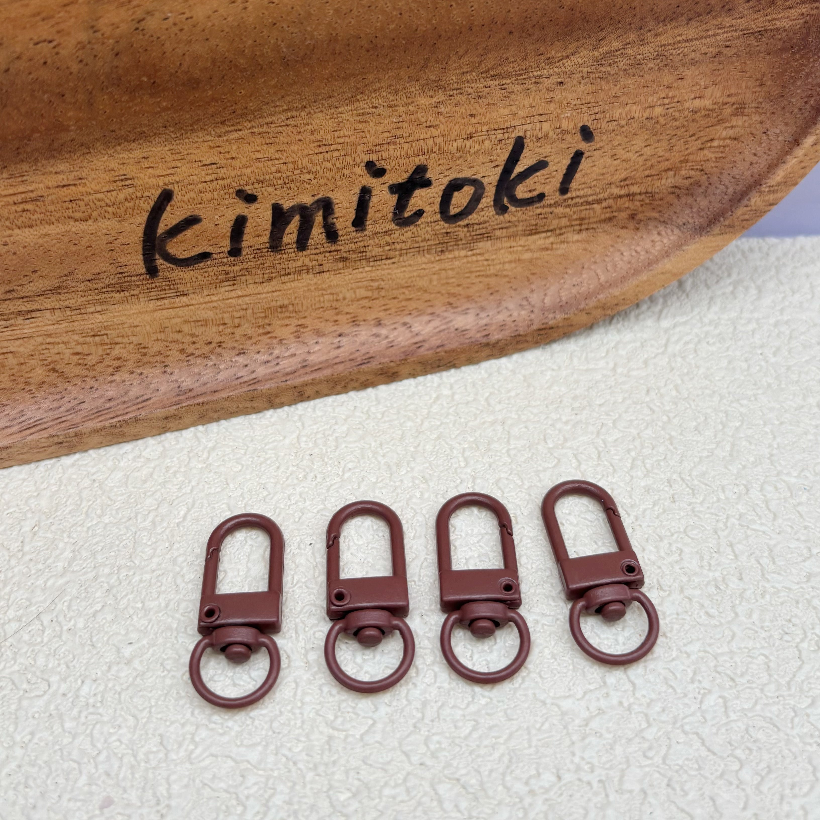 回転丸カン付きキーホルダー　ナスカン