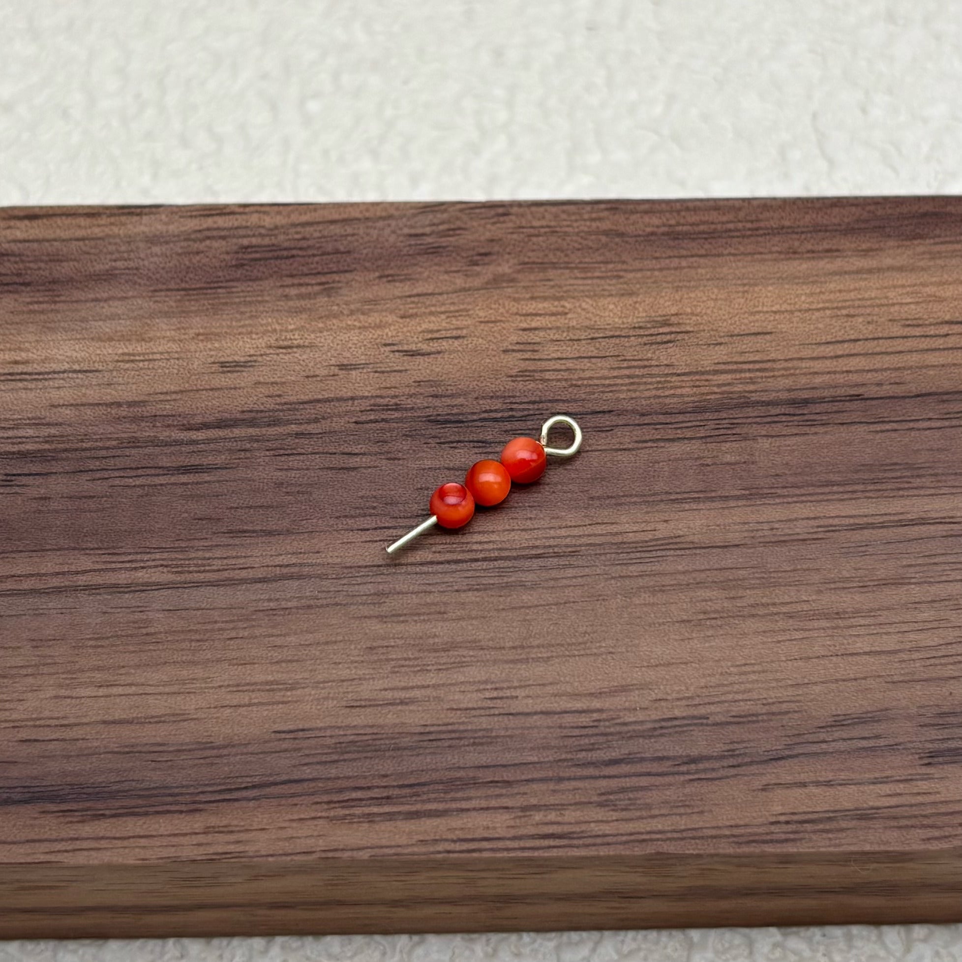 3mm | コーラルレッドシェルビーズ