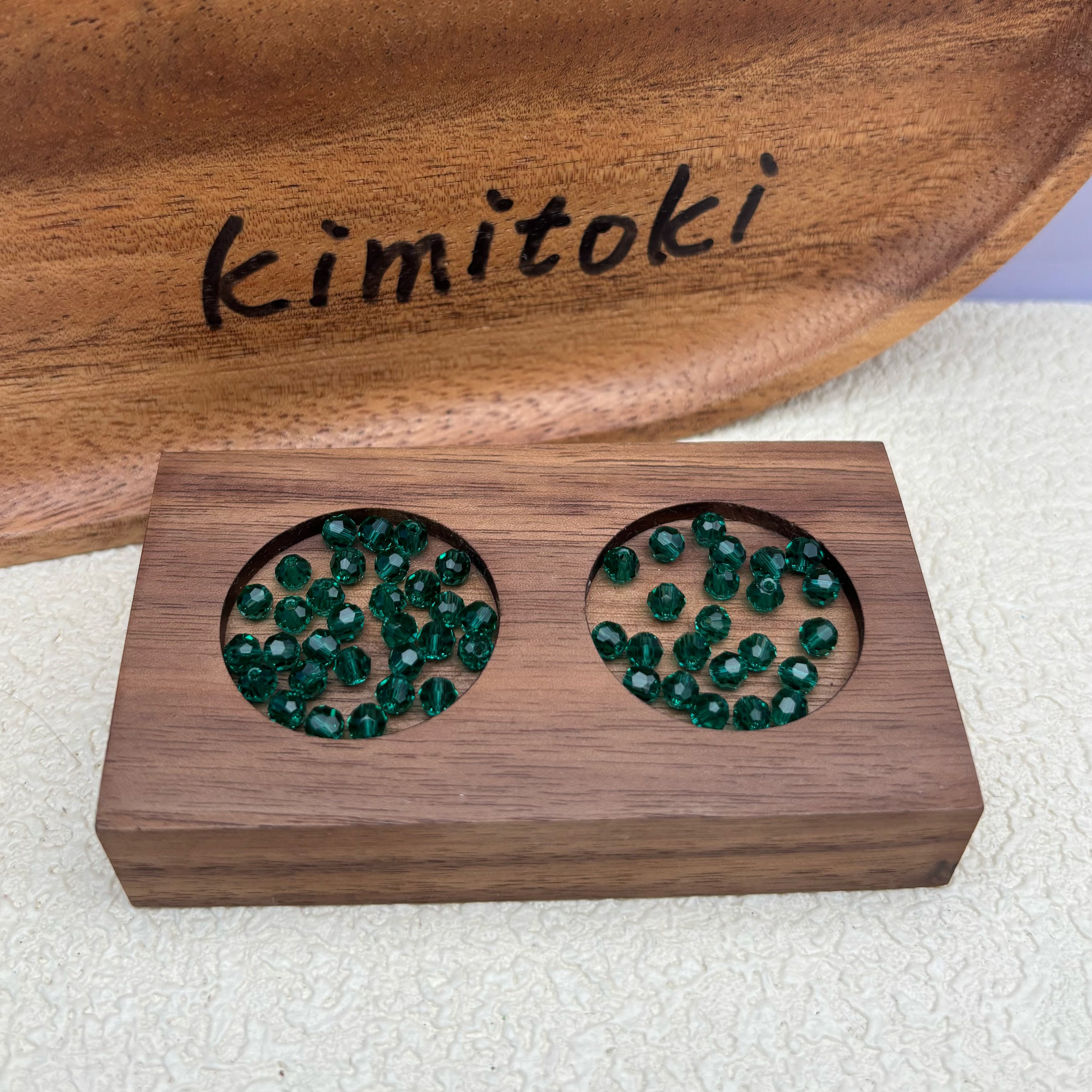 4mm | レイクグリーンスワロ風クリスタルガラスビーズ