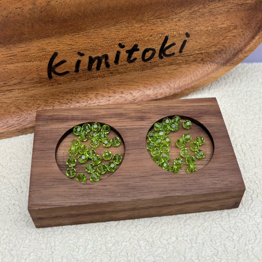 4mm | 若草色グラスグリーンスワロ風クリスタルガラスビーズ