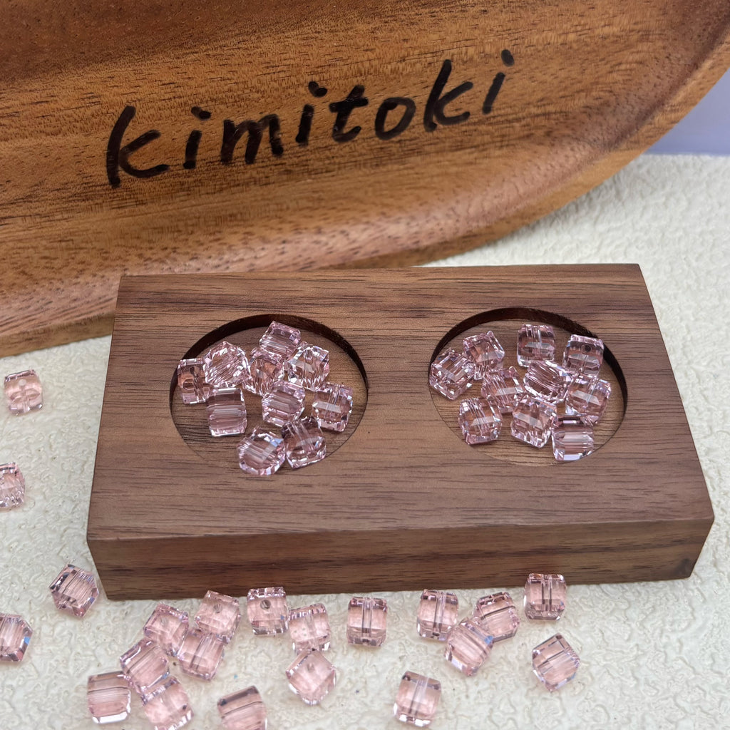 6mm | ピンクスワロ風クリスタルガラスキューブビーズ