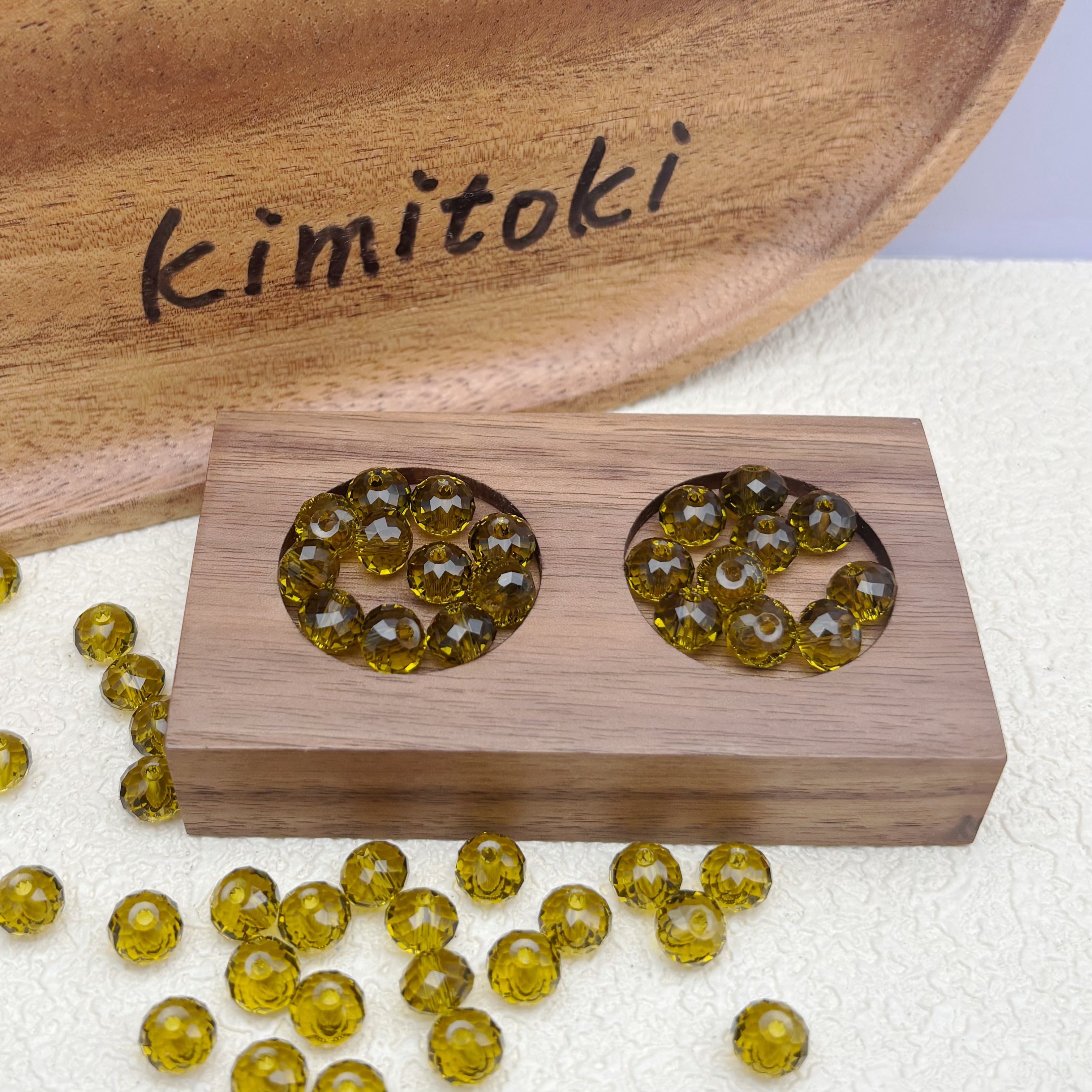 8mm | カーキ色スワロ風クリスタルガラスロンデルビーズ