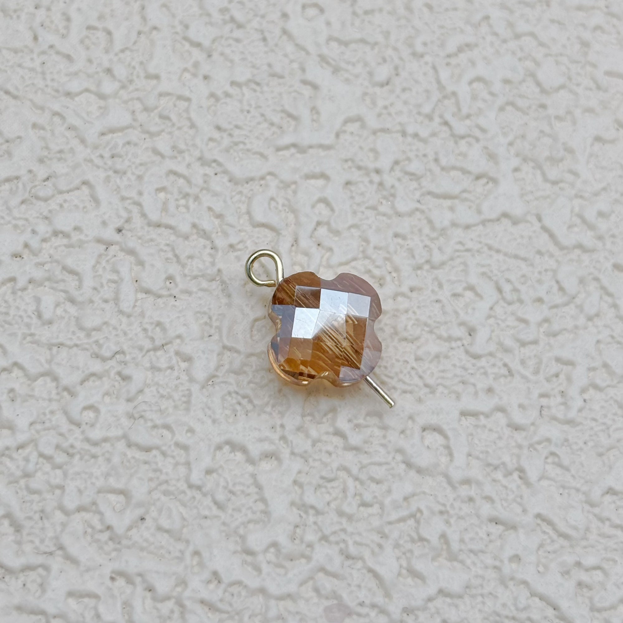 10mm | シャンパンカラー x オーロラカラーの四つ葉ビーズ
