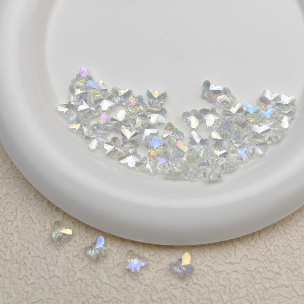 8mm | クリア x オーロラカラーの蝶型ビーズ