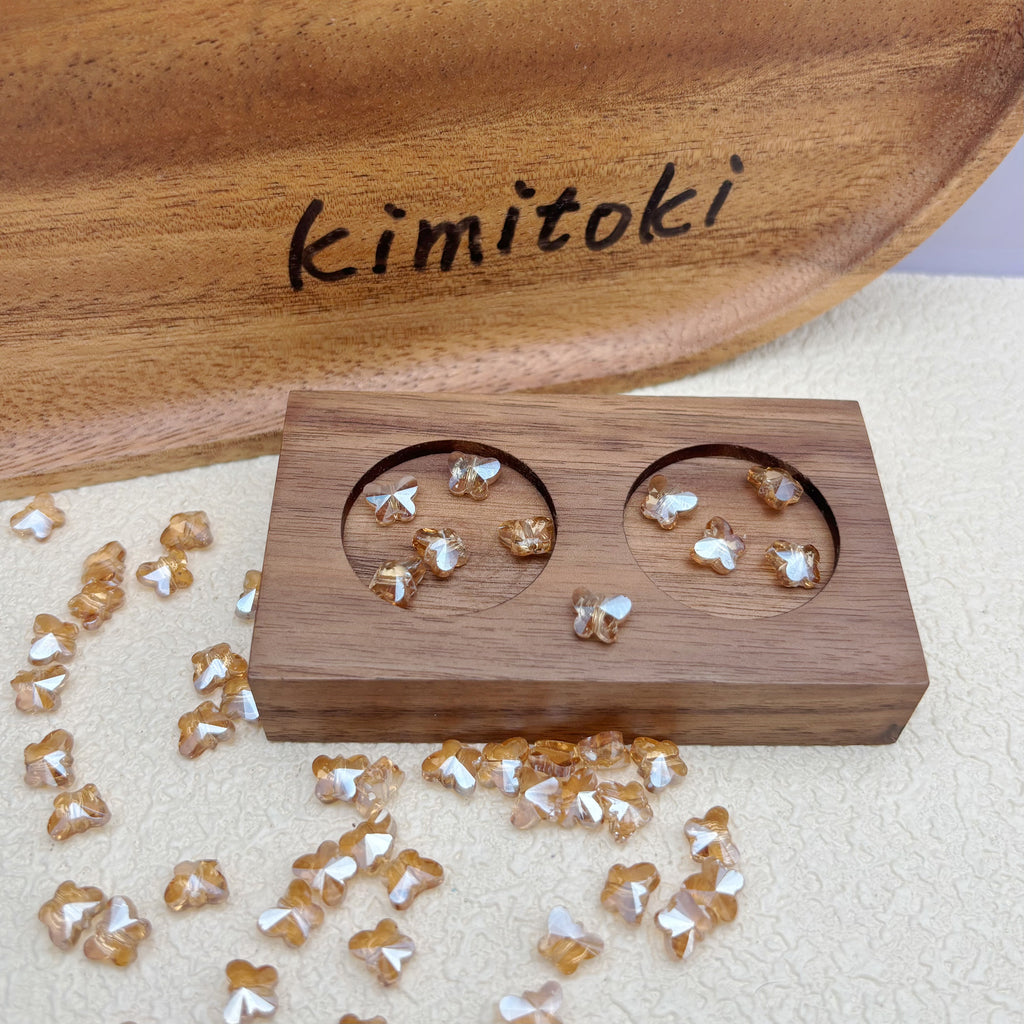 8mm | シャンパンカラー x オーロラカラーの蝶型ビーズ