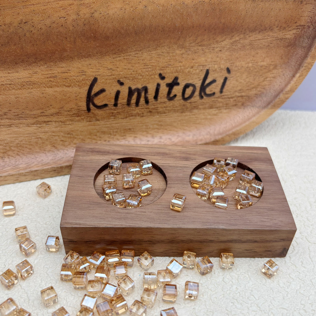 6mm | シャンパンカラー x オーロラカラーのキューブビーズ