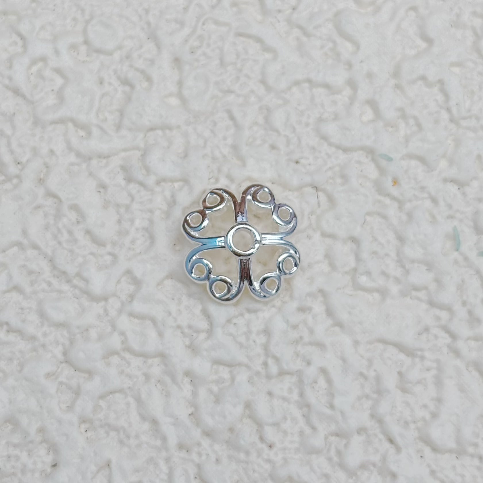 8mm 花座｜ハートモチーフ