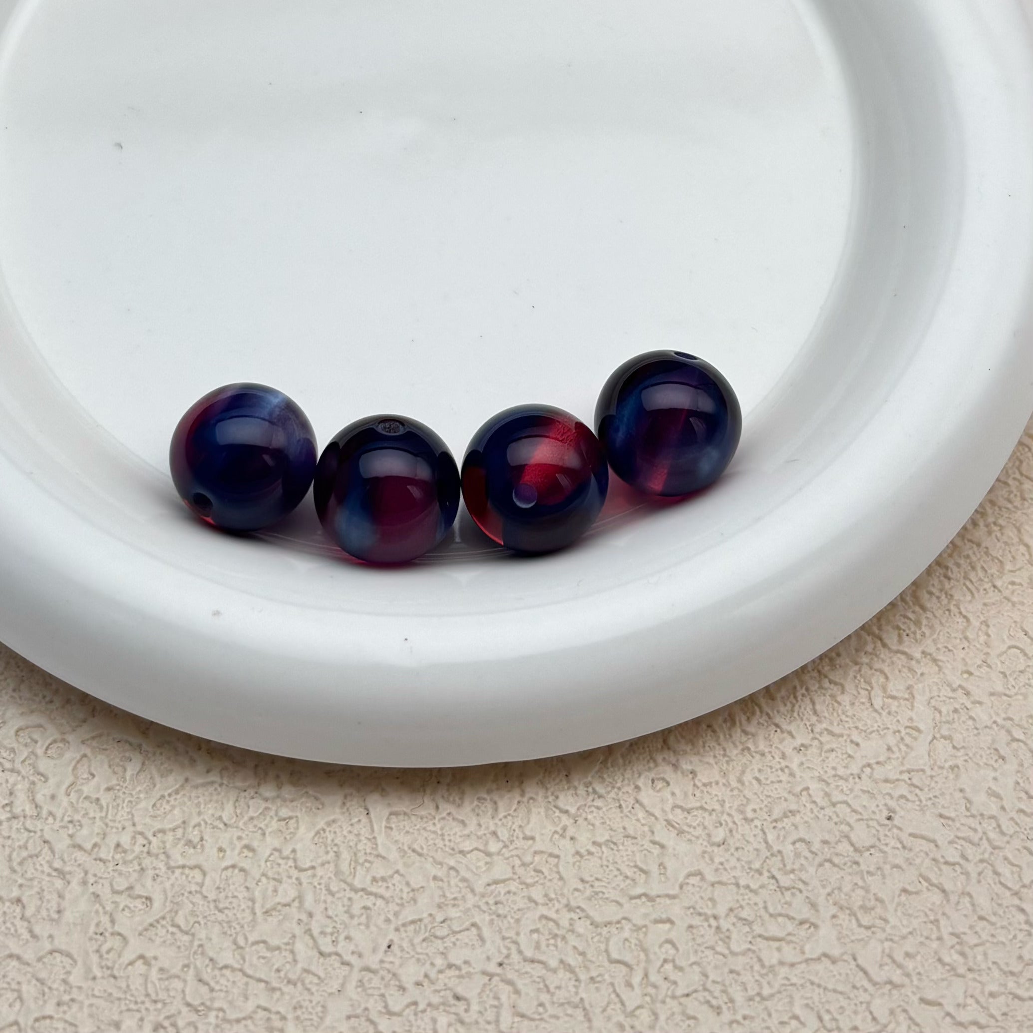 16mm | ネイビーブルー x ワインレッドキャッツアイビーズ