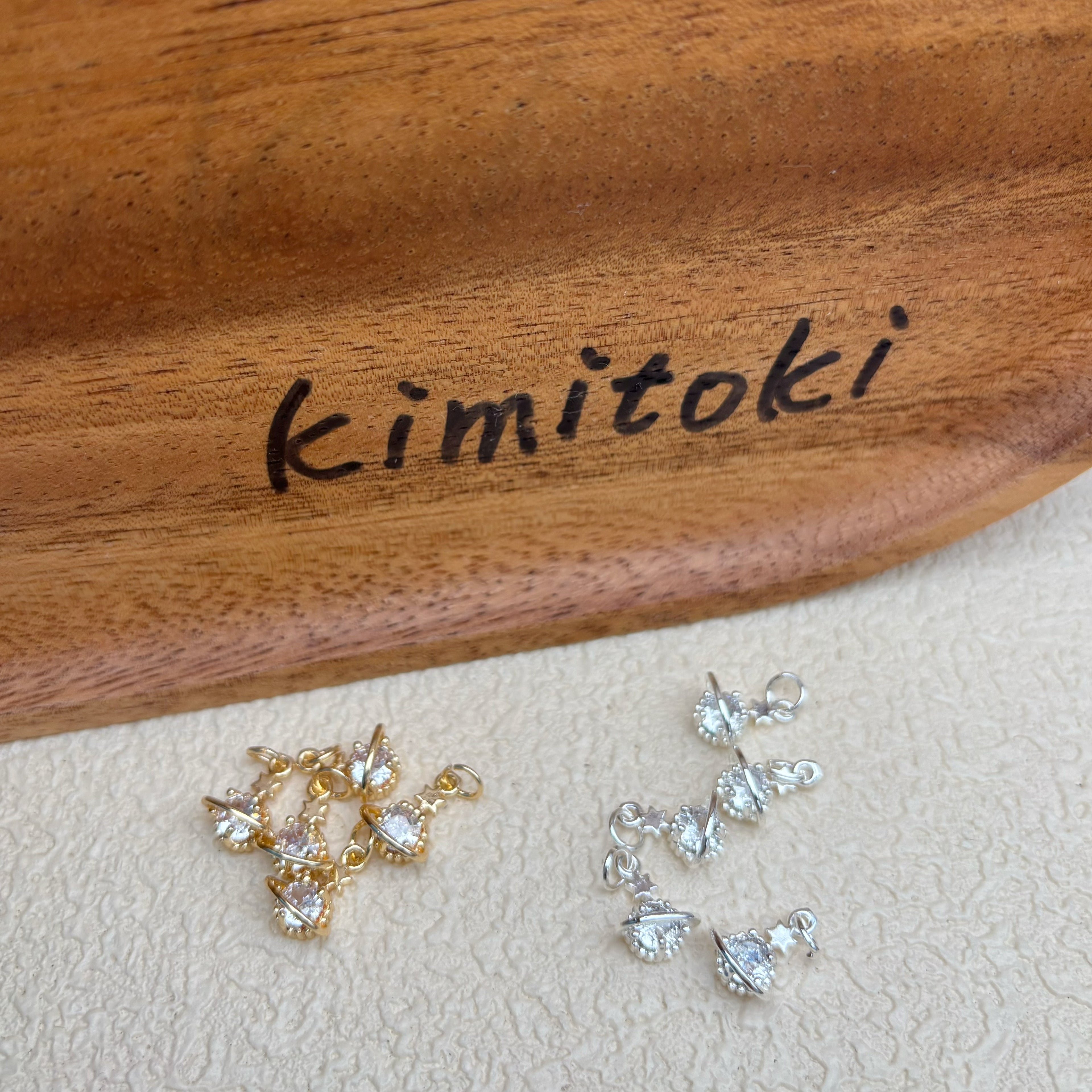 ジルコニアの流れ星チャーム