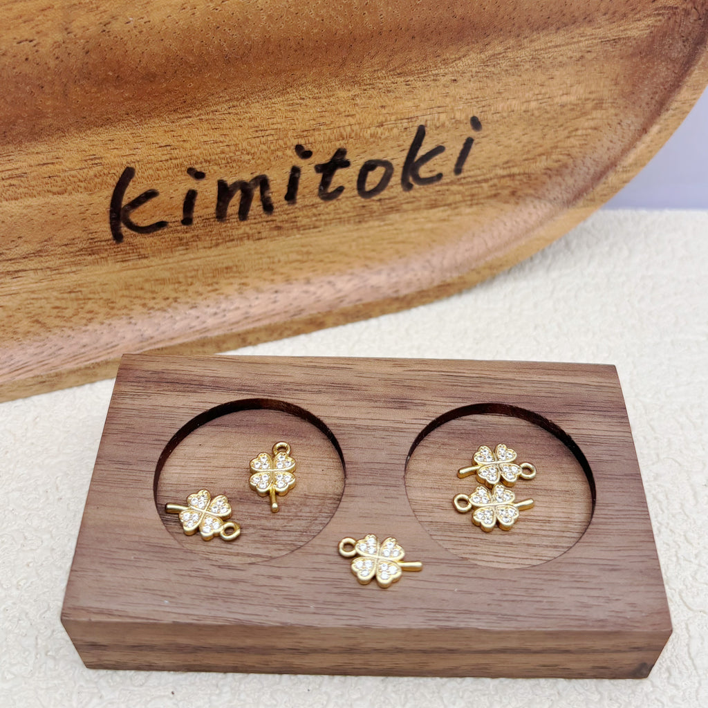 ジルコニアの四つ葉チャーム