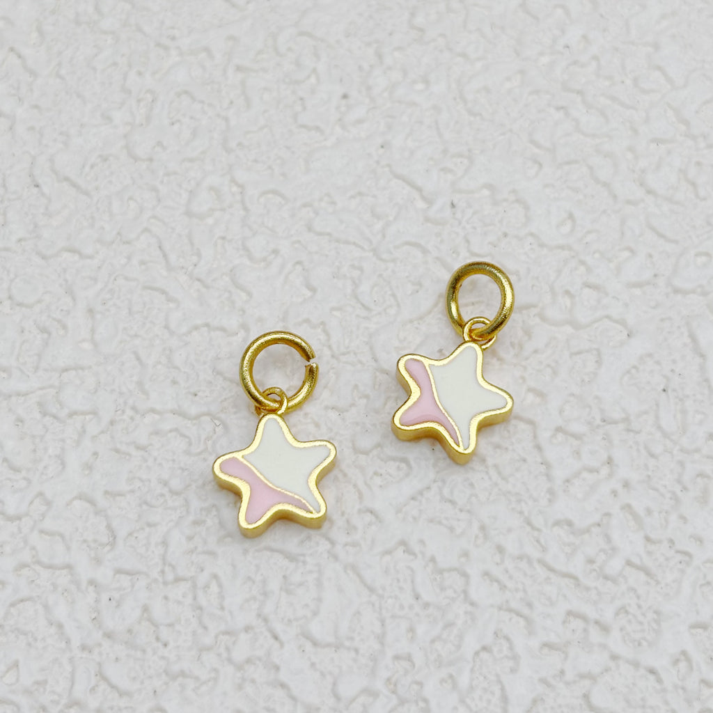 エポキシ加工のツートンカラー星型チャーム（金具付き）