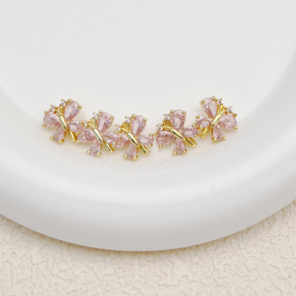 カラフルなクリスタルの蝶チャーム（変色防止加工）