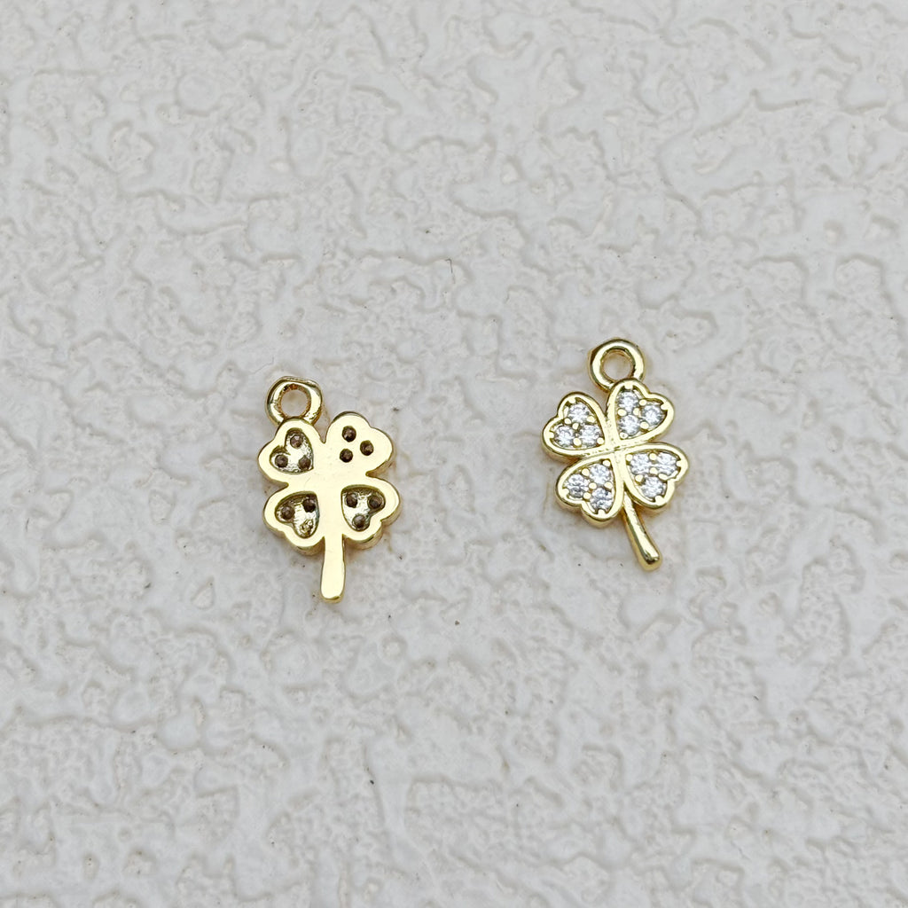 ジルコニアの四つ葉チャーム
