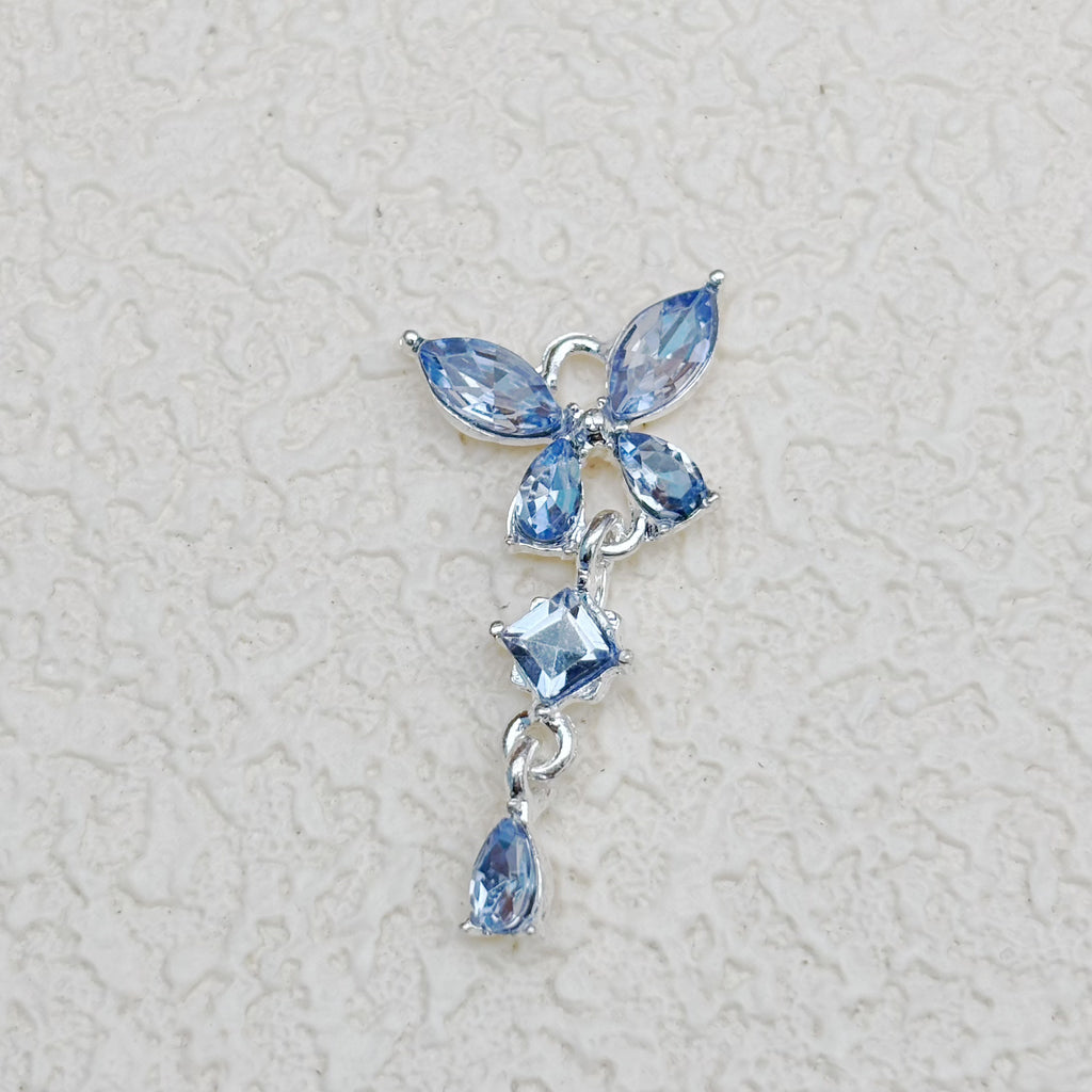 カラフルなジルコニアの蝶チャーム（ミニチャーム付き）