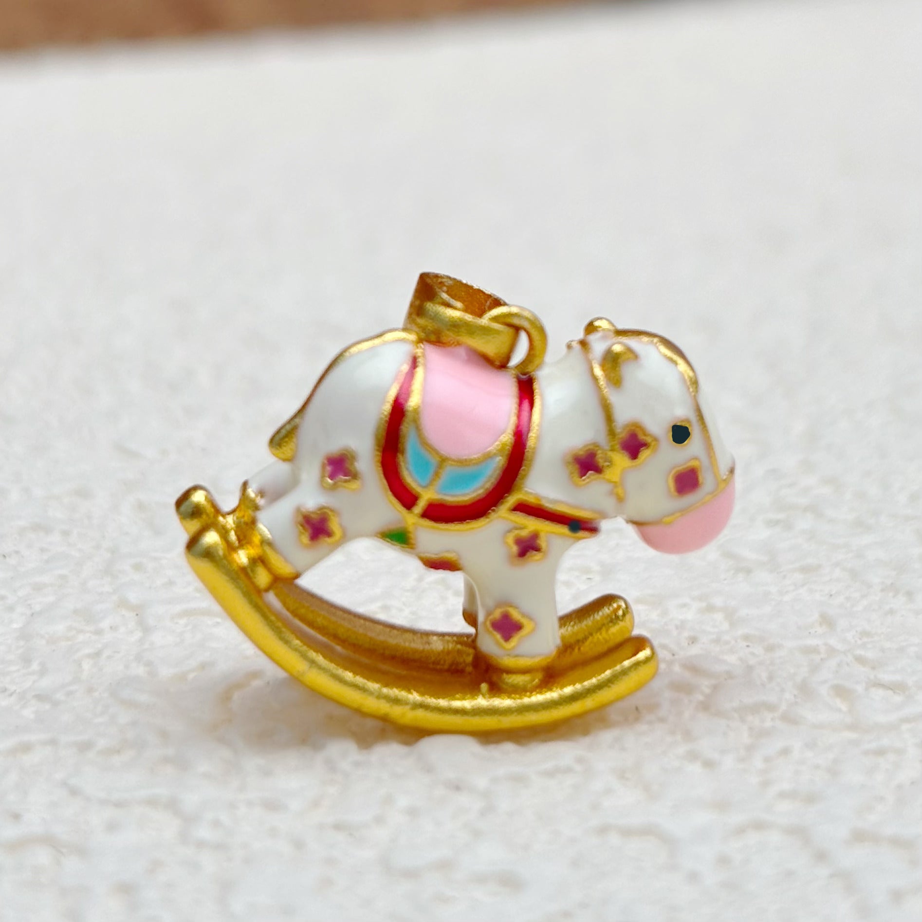 エポキシ加工の立体ロッキングホースチャーム（金具付き）