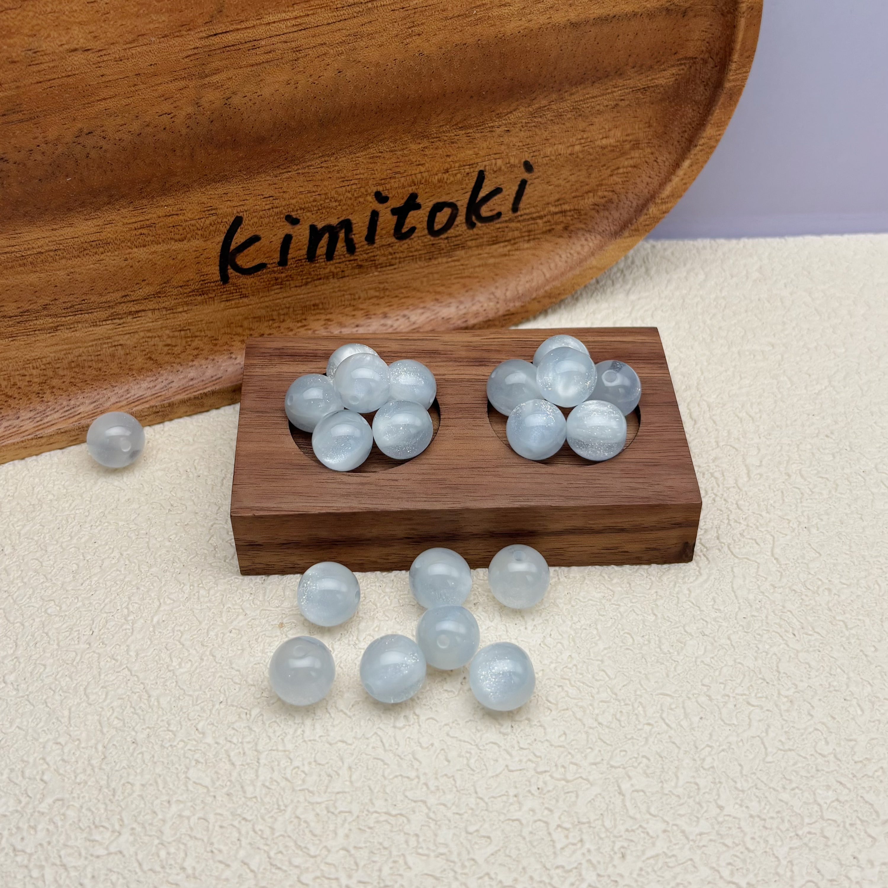 12mm | 紫外線で色が変わるビーズ（グレー→スモークブルー柄）