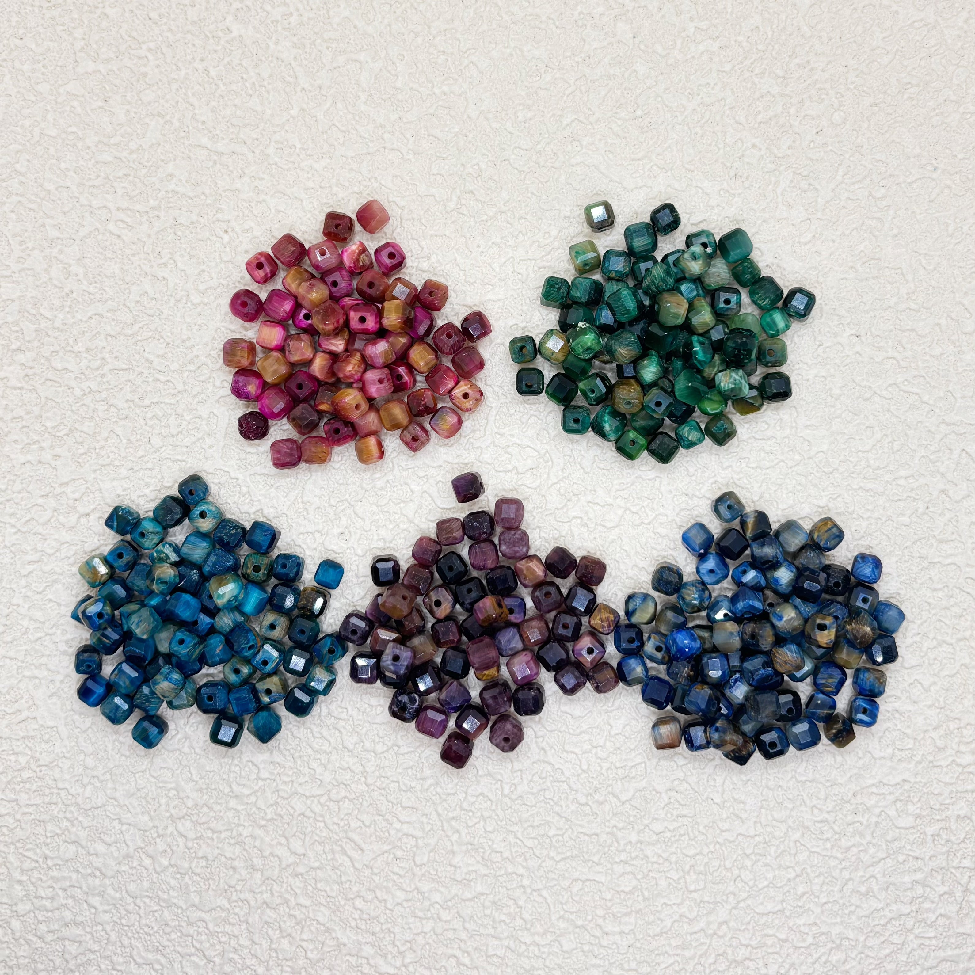 天然石キューブ x クリアキューブ x ペンダントの3in1ネックレス